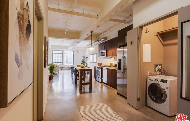 1 bed, 1 bath, 1,200 sqft, $3,200, Unit 610