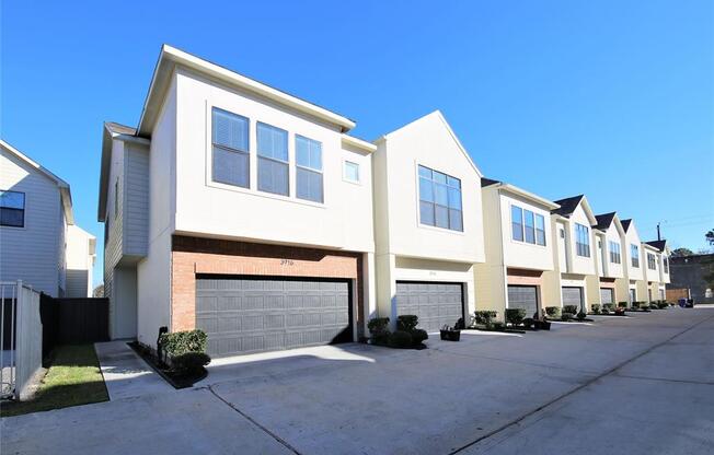 3916 TULANE OAK DR