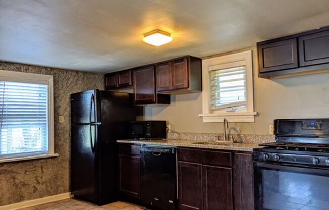 3 beds, 2 baths, $1,550, Unit RU