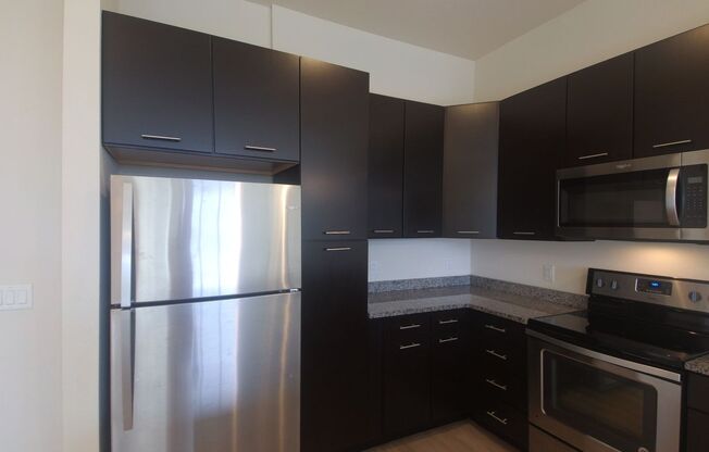 3 beds, 2 baths, 1,809 sqft, $2,550, Unit C310