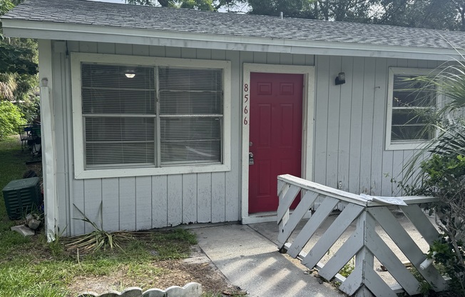8566 CHANNELVIEW CIR