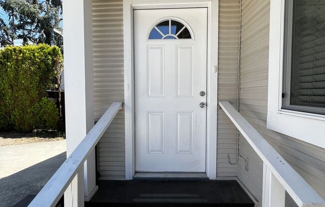 $3500 Beautiful Cottage Style 2 Bed 1 Bath Home in Willow Glen-All utilities paid