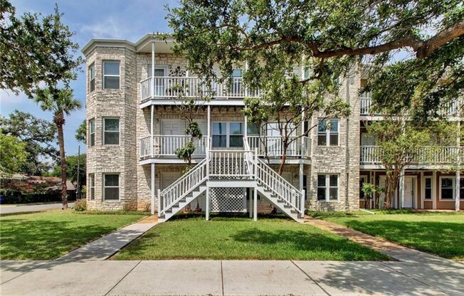 3400 Speedway Unit #202, Austin, TX  78705