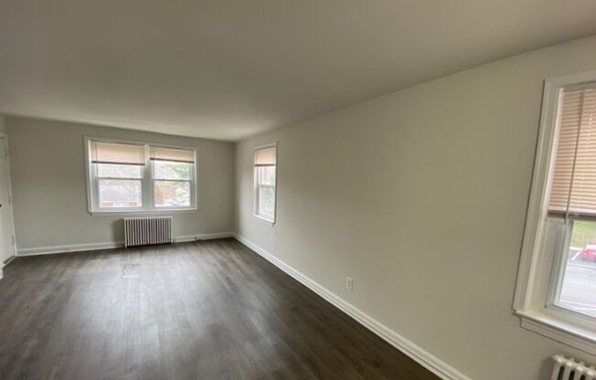 2 beds, 1 bath, 788 sqft, $1,725, Unit 4210P3