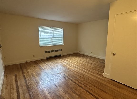 7 CHARLESBANK RD