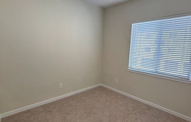 2 beds, 2 baths, 720 sqft, $1,649, Unit 820 #206