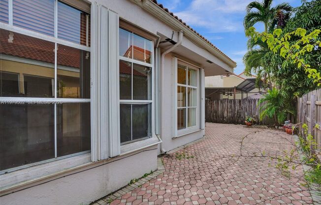 3745 PICCADILLY ST HOLLYWOOD, FL 33021