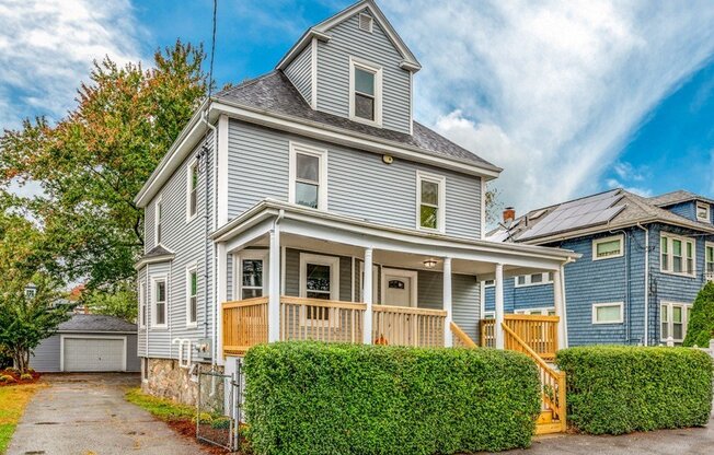 25 WEYBOSSET ST