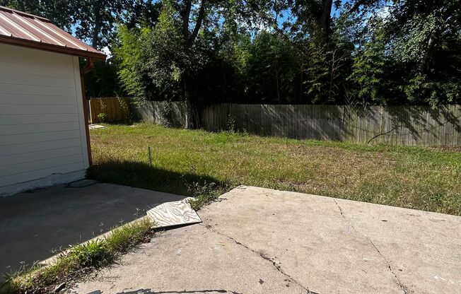 8 beds, 3 baths, $10,400, Unit House