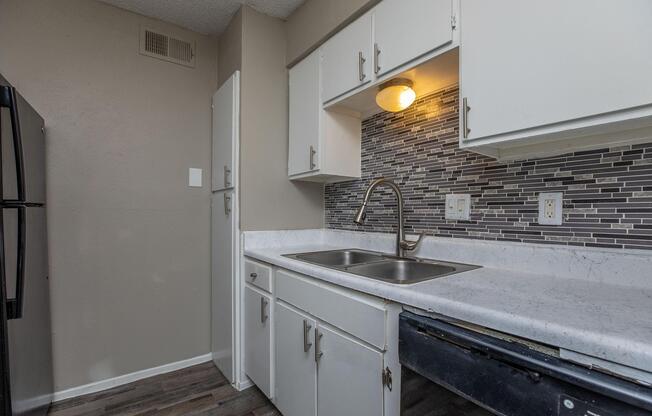 1 bed, 1 bath, 780 sqft, $1,095