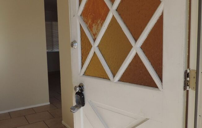 MG11-1036-1038 Dodge Drive