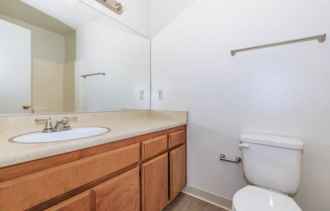 Studio, 1 bath, 555 sqft, $1,020