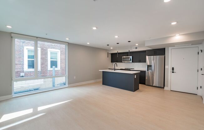 1 bed, 1 bath, 735 sqft, $1,650, Unit 501