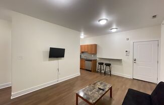 3 beds, 3 baths, $1,750, Unit Unit 22