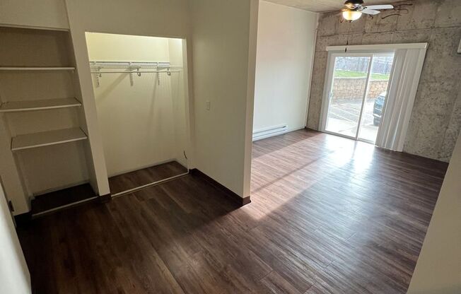 1 bed, 1 bath, $995, Unit 1