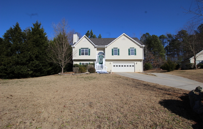 Spacious Split Foyer in Loganville!