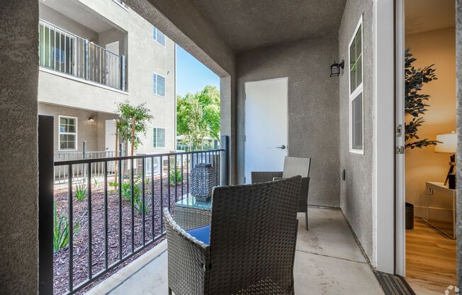 1 bed, 1 bath, 726 sqft, $1,675, Unit 5