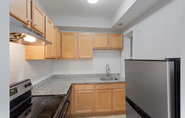 1 bed, 1 bath, 409 sqft, $1,675, Unit 7445-212