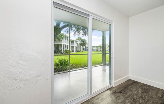 the preserve at ballantyne commons apartment living room