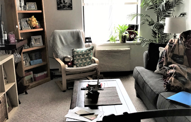 1 Bedroom on Main Street Downtown Madison