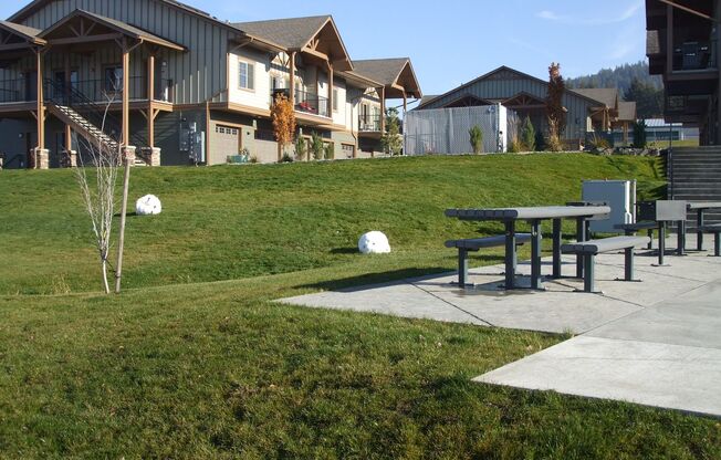 Palouse Prairie Apts