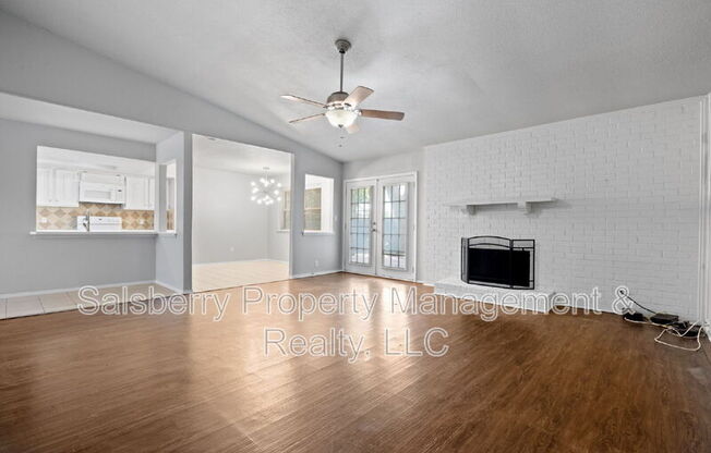 1900 LAVON CRK LN