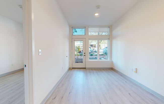 1 bed, 1 bath, 584 sqft, $1,950, Unit 102