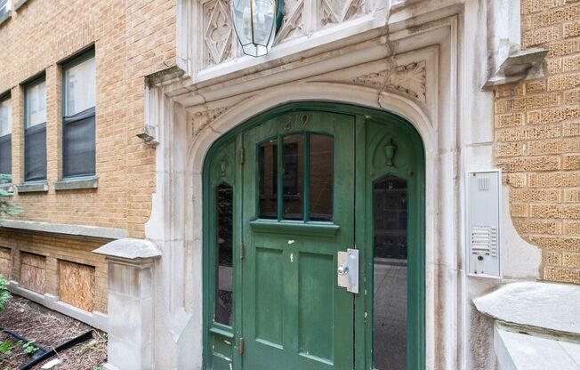 One Bedroom Available in South Shore