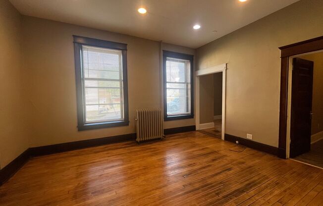 1 bed, 1 bath, 406 sqft, $930, Unit 2