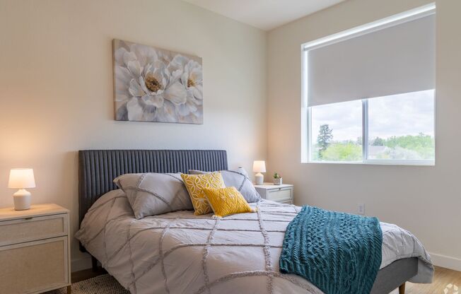 2 beds, 2 baths, 913 sqft, $2,700, Unit 201
