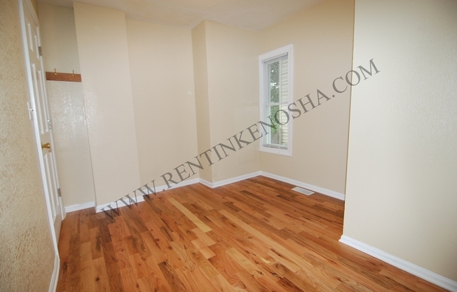 2 beds, 1 bath, 640 sqft, $795, Unit Apt 100