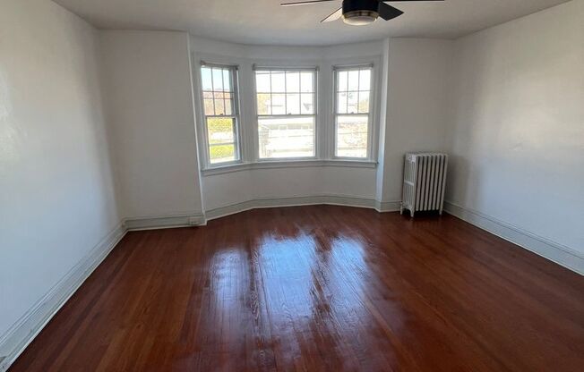 3 beds, 1 bath, $1,850