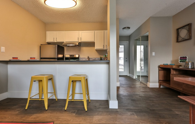 Studio, 1 bath, 406 sqft, $1,149, Unit 36