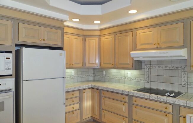 144 S. 3rd St. #508
