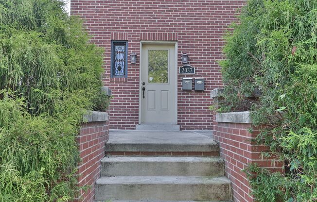 2037 N 2nd Street