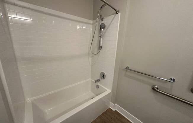 1 bed, 1 bath, 865 sqft, $1,724, Unit 321