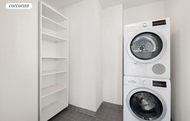 3 beds, 2 baths, $8,891, Unit 19B