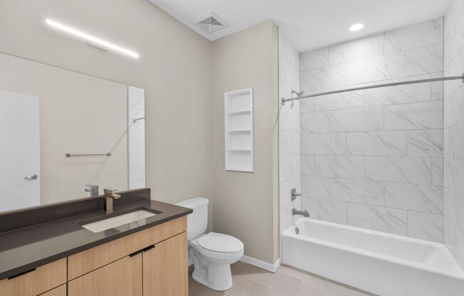 Studio, 1 bath, 548 sqft, $1,940, Unit 608