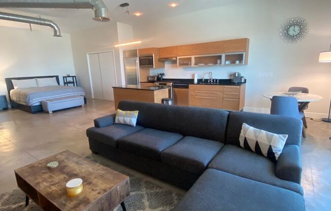 Studio, 1 bath, $2,200, Unit 1212
