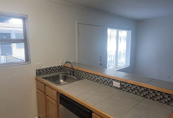 1 bed, 1 bath, 580 sqft, $1,199, Unit PEN-105A