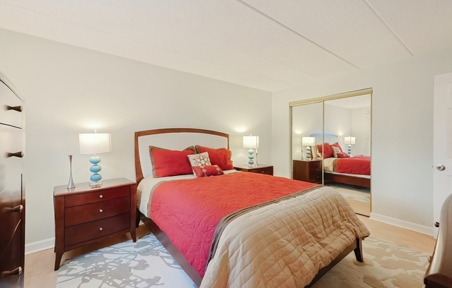 2 beds, 2 baths, 1,030 sqft, $2,900, Unit 43B