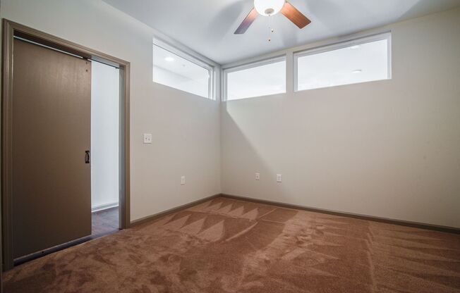 1 bed, 1 bath, 588 sqft, $1,235, Unit 301