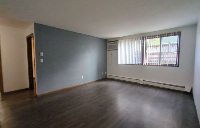 1 bed, 1 bath, 580 sqft, $825, Unit 1014-005