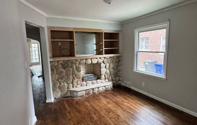 Charming 3-Bedroom home for lease!