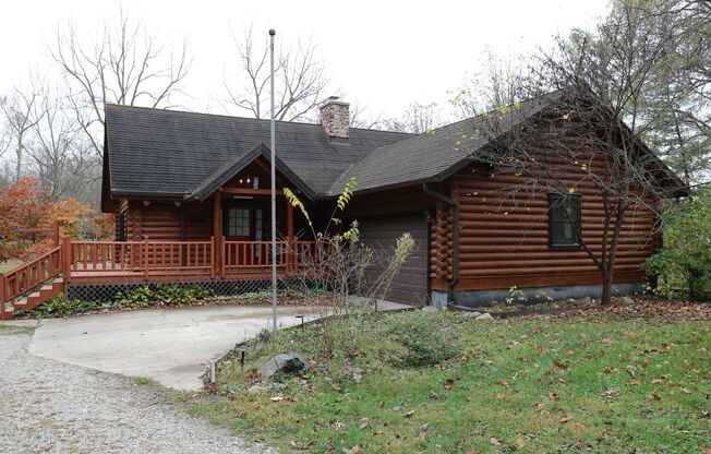 Gorgeous Log Cabin near West Lafayette!