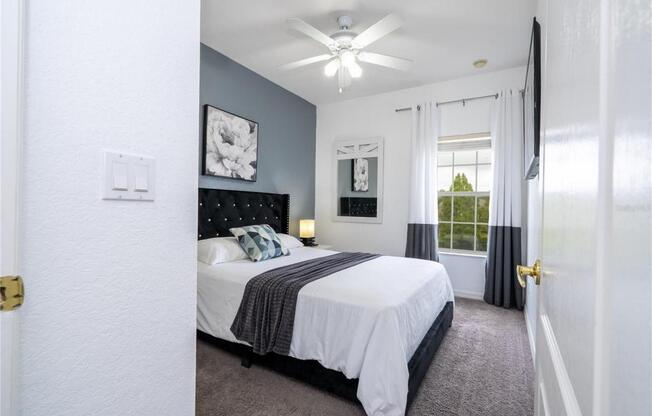 4 beds, 2 baths, 1,400 sqft, $2,500
