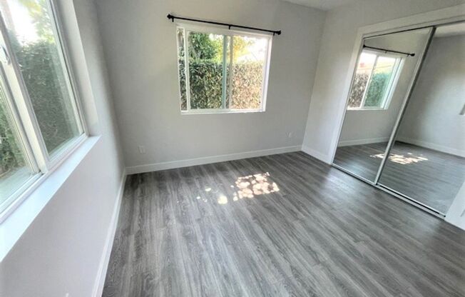 2 beds, 1 bath, $2,600