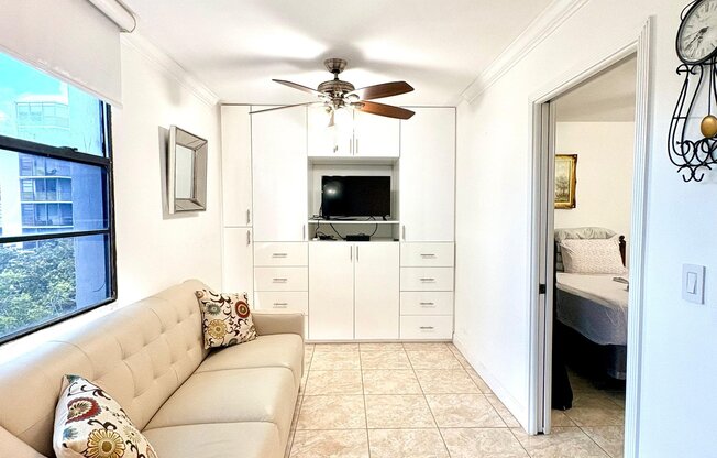 20500 W Country Club Dr