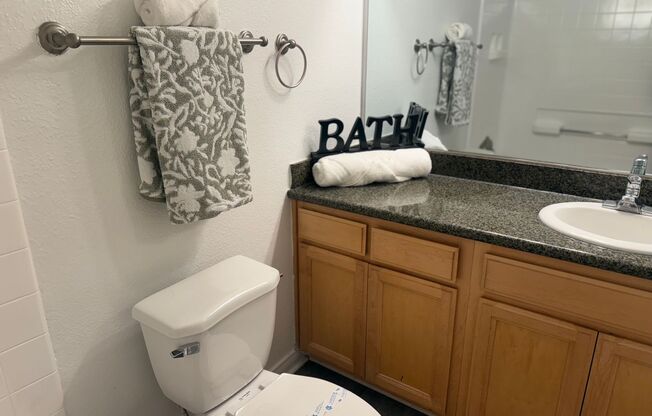 2 beds, 2 baths, 850 sqft, $3,010, Unit 841-01