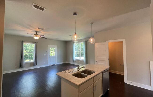 Cottage Park -LOCATION, LOCATION  14 miles from Downtown Nashville !!